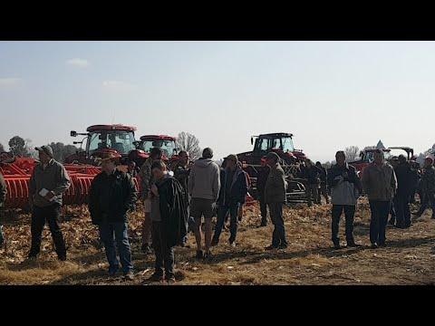 Val Boeredag Demo's. Moontlik Gemaak Deur FNB En Pioneer