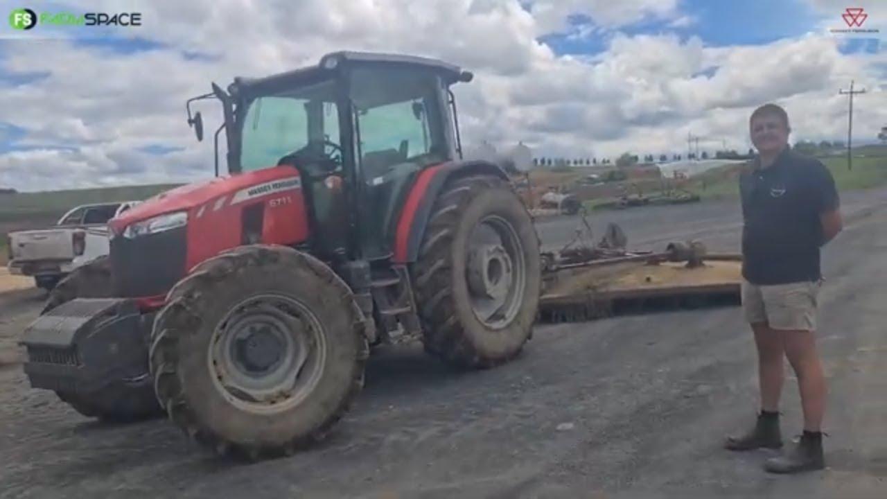 AJ Liebenberg reken hy gaan 30 000 ure uit hierdie Massey Ferguson Global uithaal.