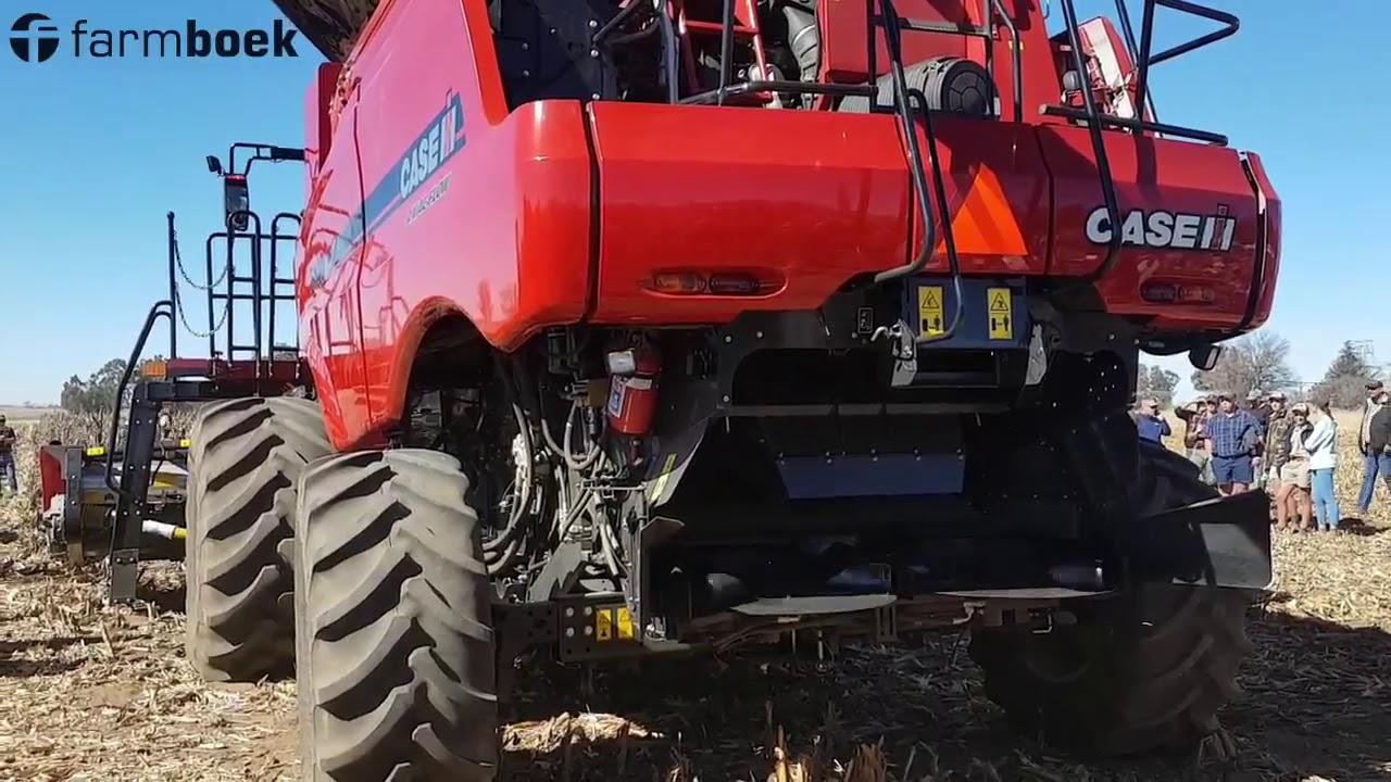 The difference between the 140 and the 240 series Case harvesters. - Val Farmers Day 2019