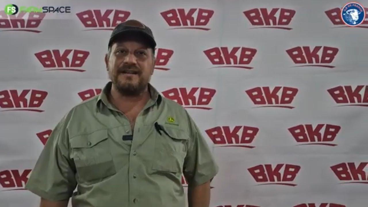 Wat beplan Michael Campher met sy Elite SA Ile de France-ooi uit Parys?
