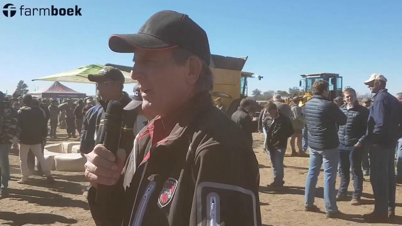 Valtrac presents Jumil planter and a Bogballe fertilizer - Val Farmers Day 2019