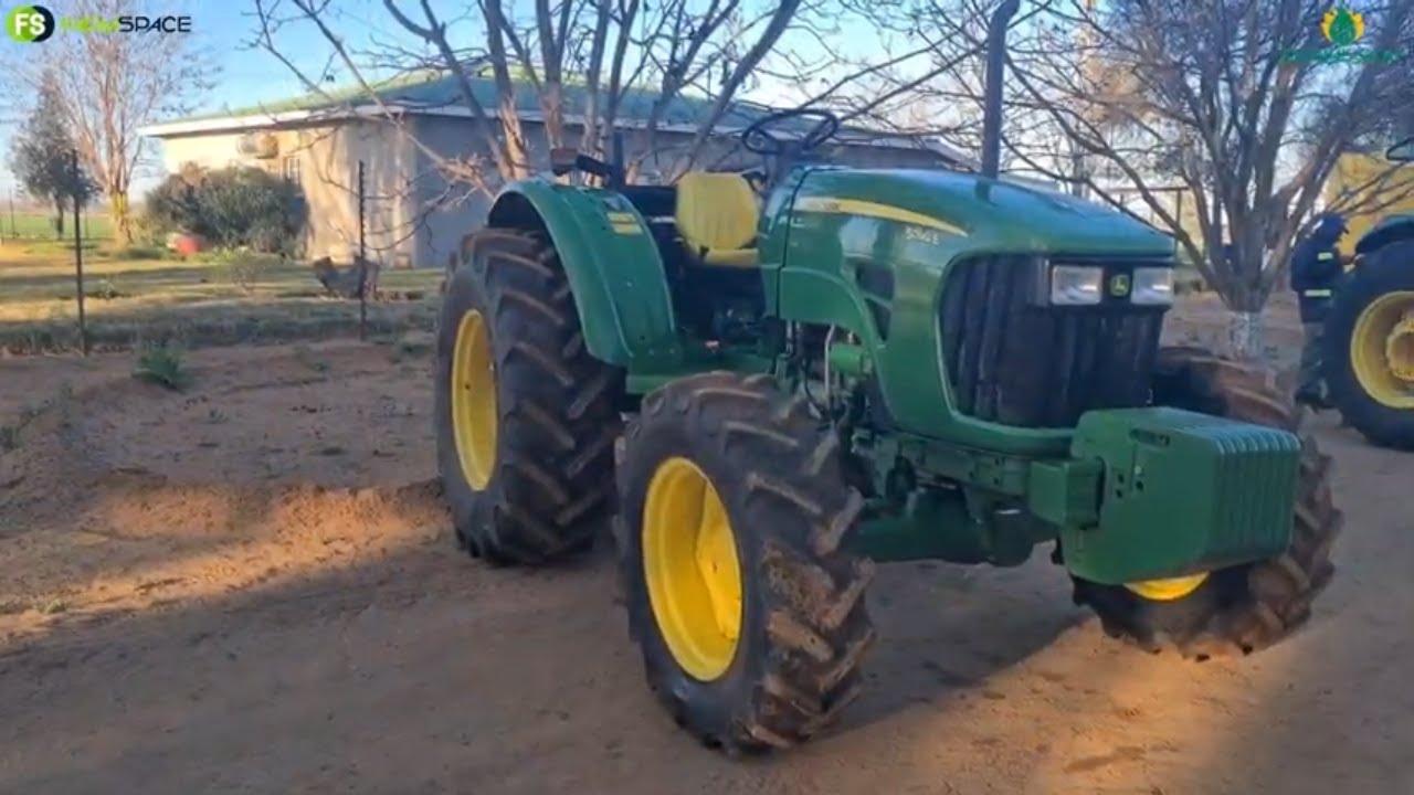 2021 John Deere 5090E ROPS (1) op die VS Groeiersgroep Veiling 20 Augustus 2022