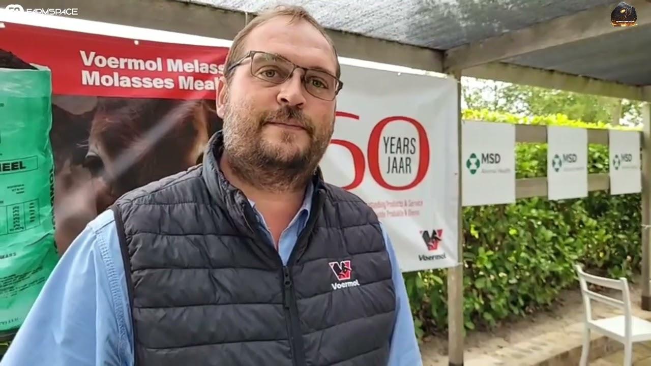 Voermol gesels met ons oor jou kudde se voeding by die Nguni Regainer Groep boeredag en veiling.