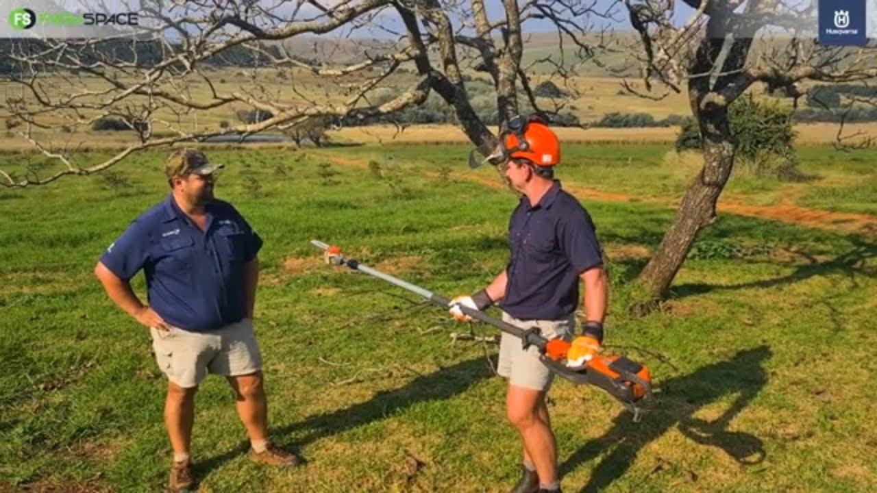 Wat dink Kwagga Smith van Husqvarna se battery pole pruners? Hy vertel ons.