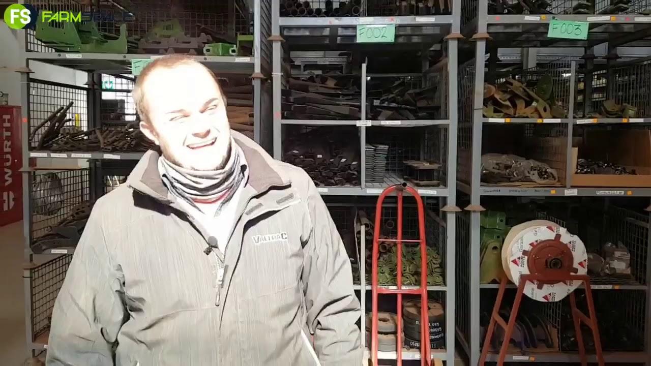 Valtrac Mini Farmers Day - Stefan at the parts warehouse