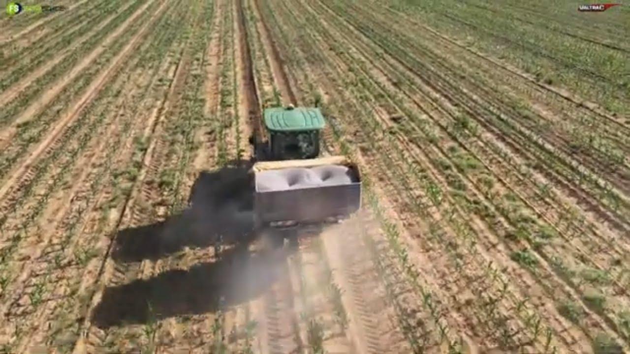 Bogballe 4.5 ton Presisie Kunsmisstrooier. Niel verduidelik sy ervaring.