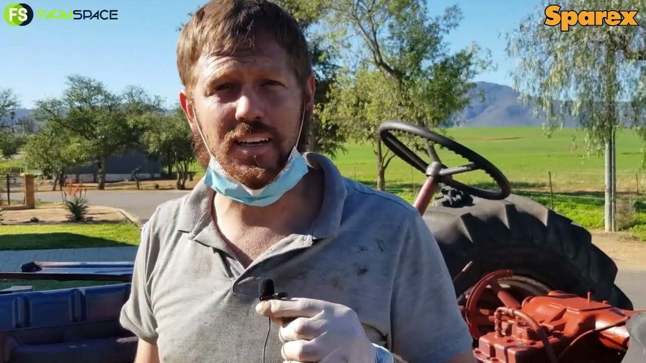 FarmSpace Garage - Die Ford trekker kry 'n nuwe laag verf