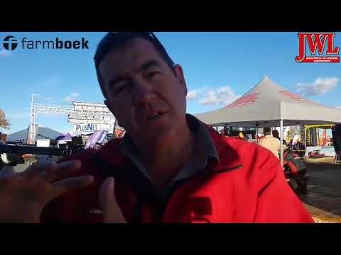 Hierdie Tapkar werk mooi met jou graan! JWL Tractors op Nampo 2018.