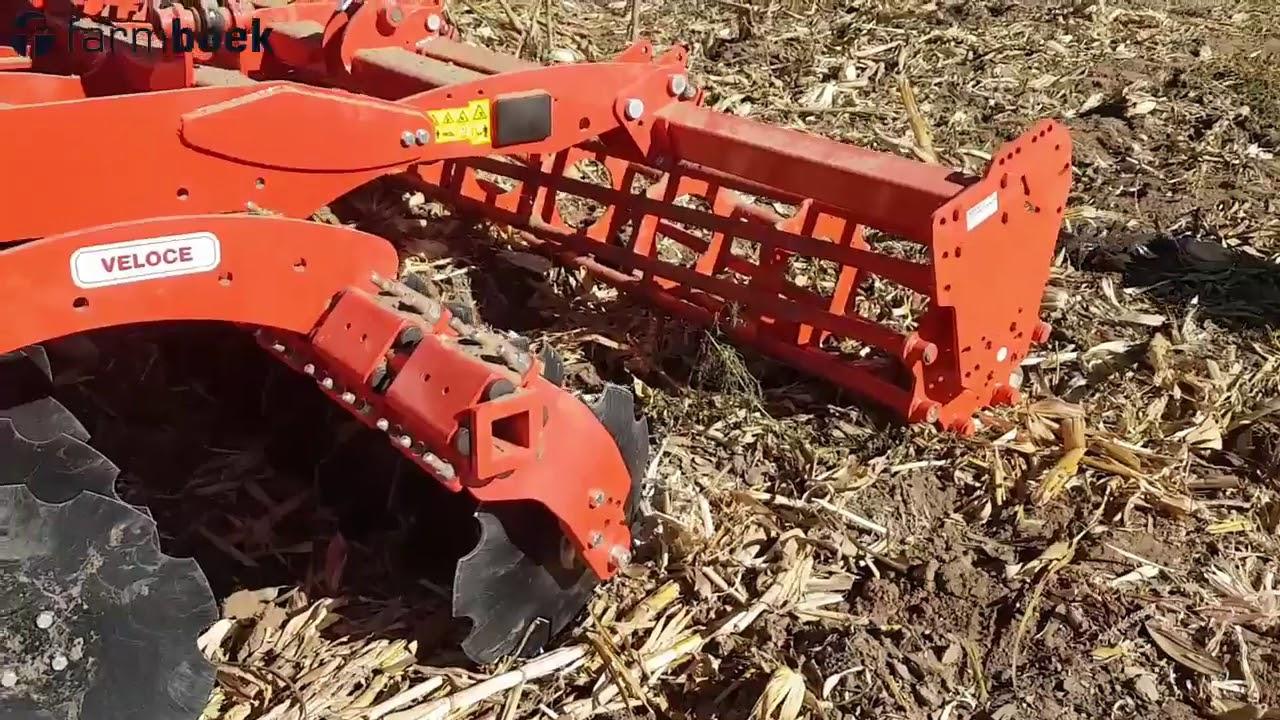 Case legendary tractors demo's Maschio Gaspardo implements at the Arlington Farmers Day 2019