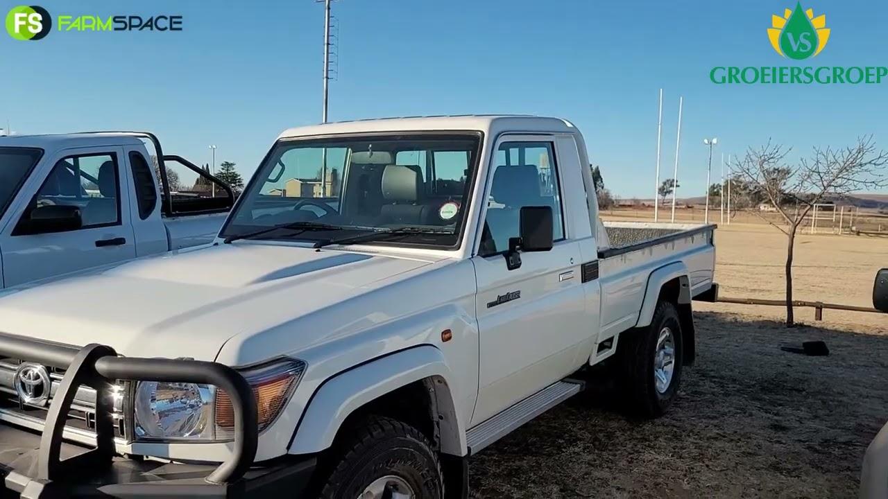 Land Cruiser, Nissans, Fortuna en 'n nuwe Mahindra bakkie op VS Groeiersgreop Veiling 2022