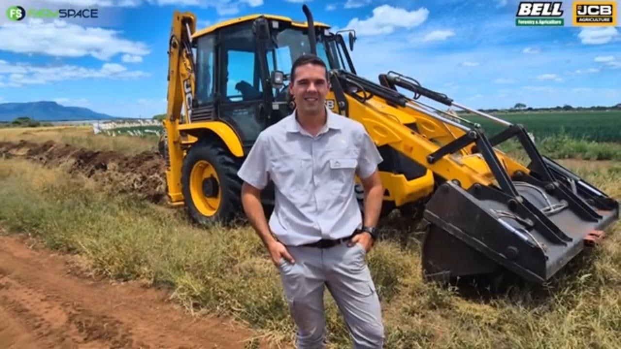 Hoekom moet jy 'n JCB TLB excavator in jou boerdery hê? Stephen vertel ons meer.