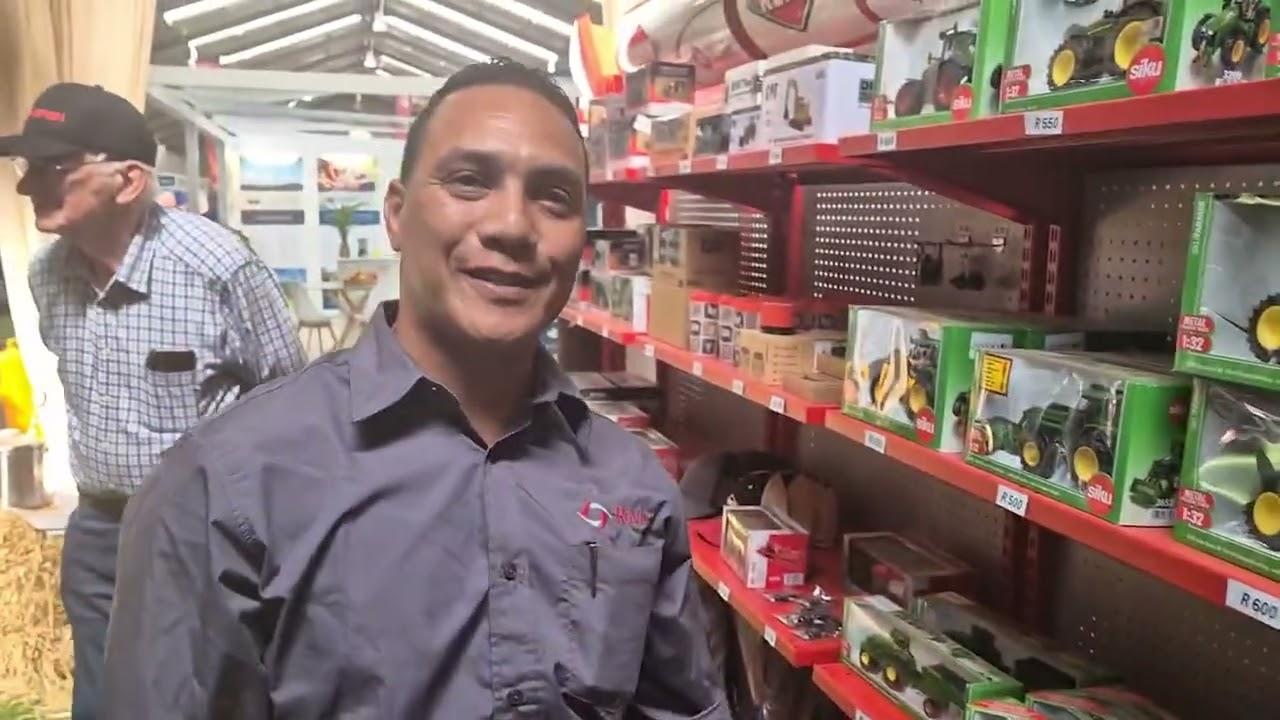 Vir alles wat tussen in die implemente val, kort jy Rovic.