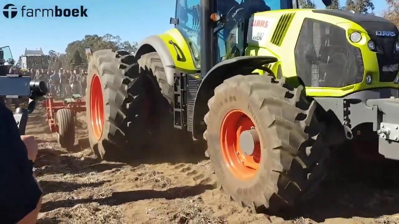 Claas Axion 840 demonstration with a Kverneland ripper - Val Farmers Day 2019
