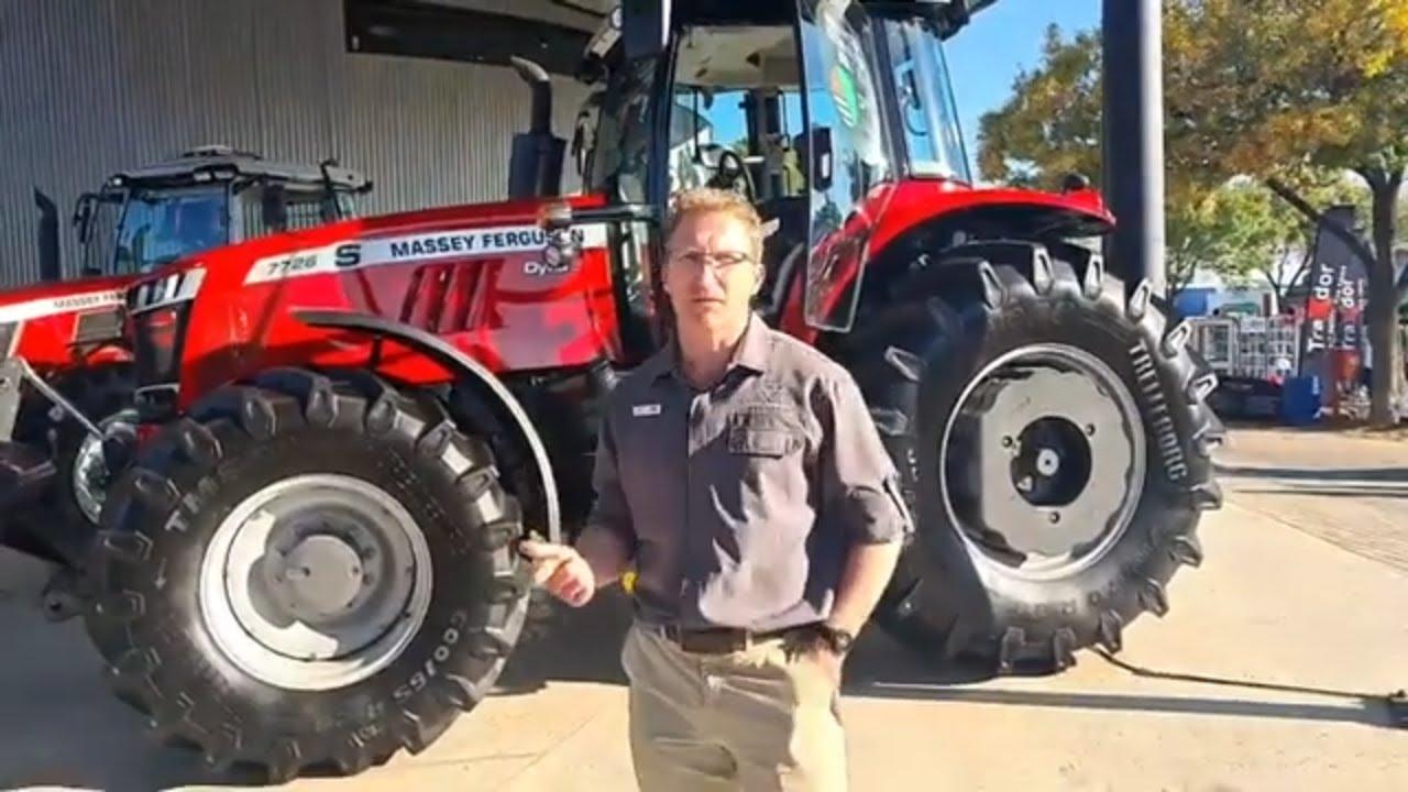 Massey Ferguson se hoë perdekrag trekkers hier op NAMPO 2024.