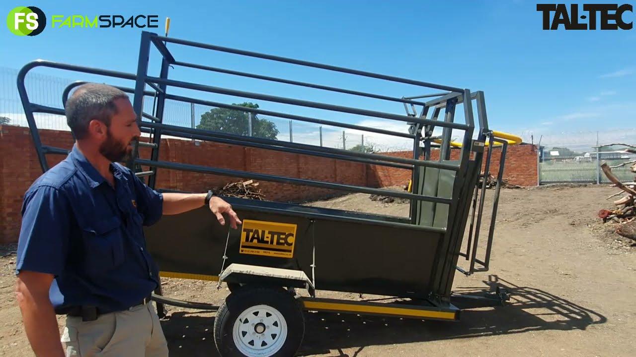 Tommie from Tal-Tec takes us through their mobile animal transport units (Afrikaans)