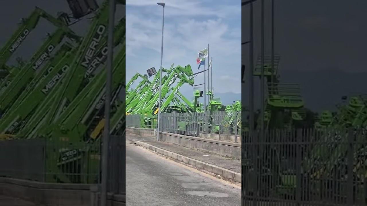Ons is vandag hier by Merlo se fabriek in Italië.