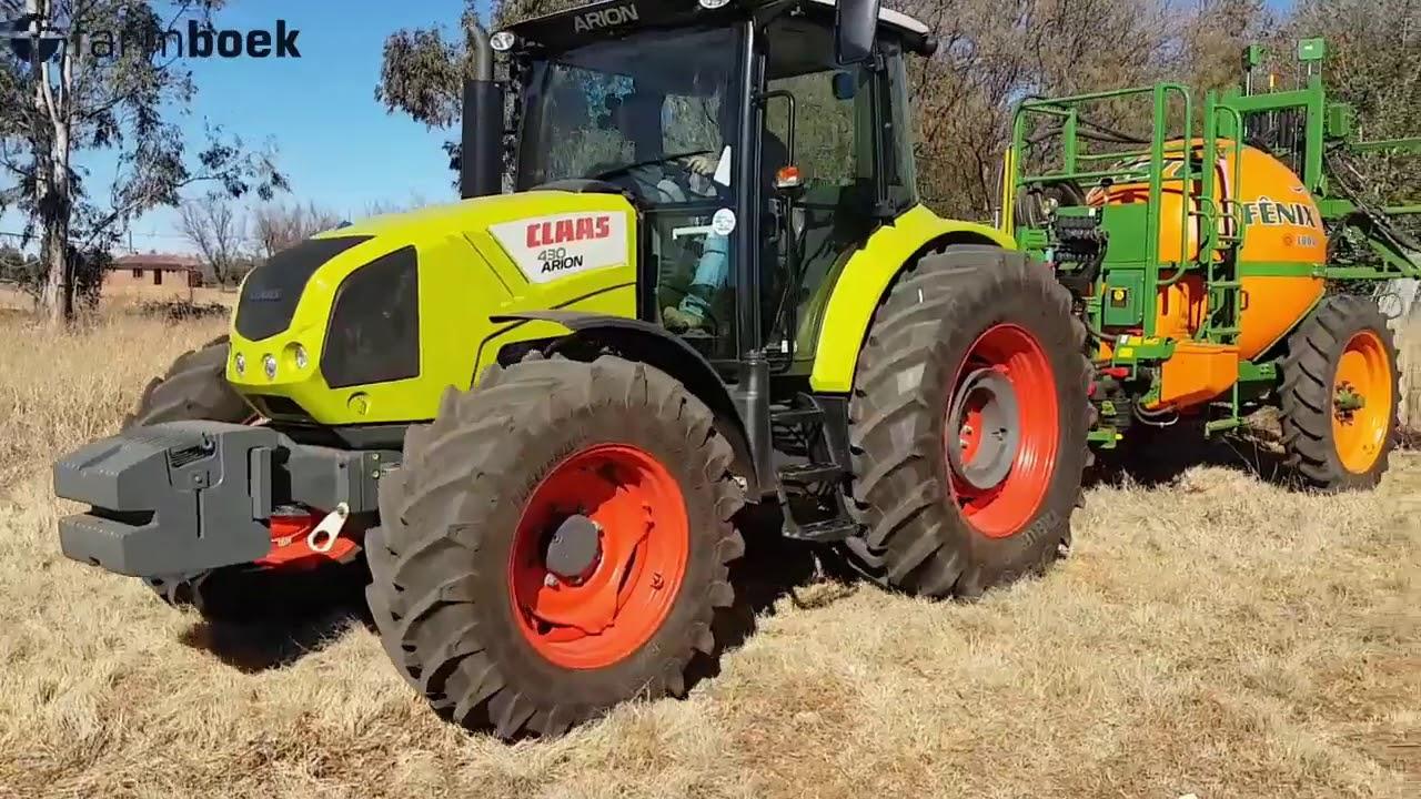 Claas in front and Stara follows at the back - Val Farmers Day 2019