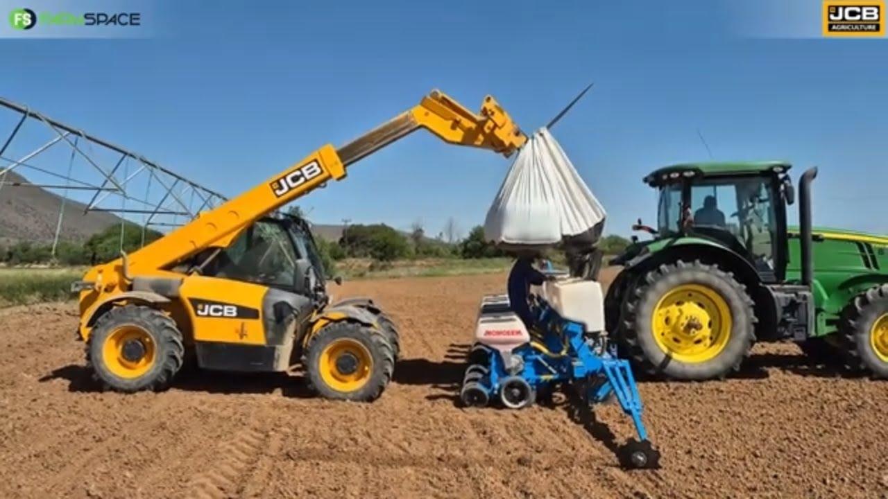 Wat is Elandre se ervaring met die JCB loadall? Hy vertel meer.