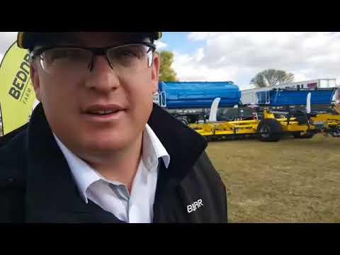 Die grootste wondertiller (saadbed) in die wereld...dink ek. Wat het Bednar hier by Nampo 2018.