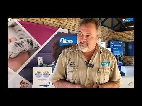 Willem van Elanco neem ons deur hulle stalletjie, hulle promosies en produkte.