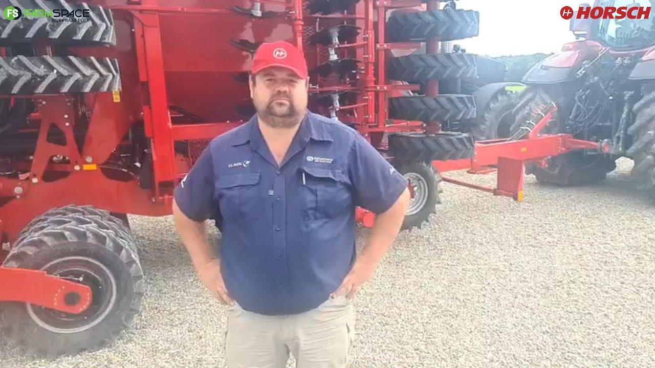 Ons praat met Andre Groenewald uit Duitsland uit by die Horsch Farbriekstoer 2023